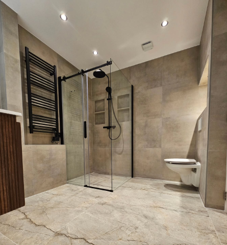 bathroom.png