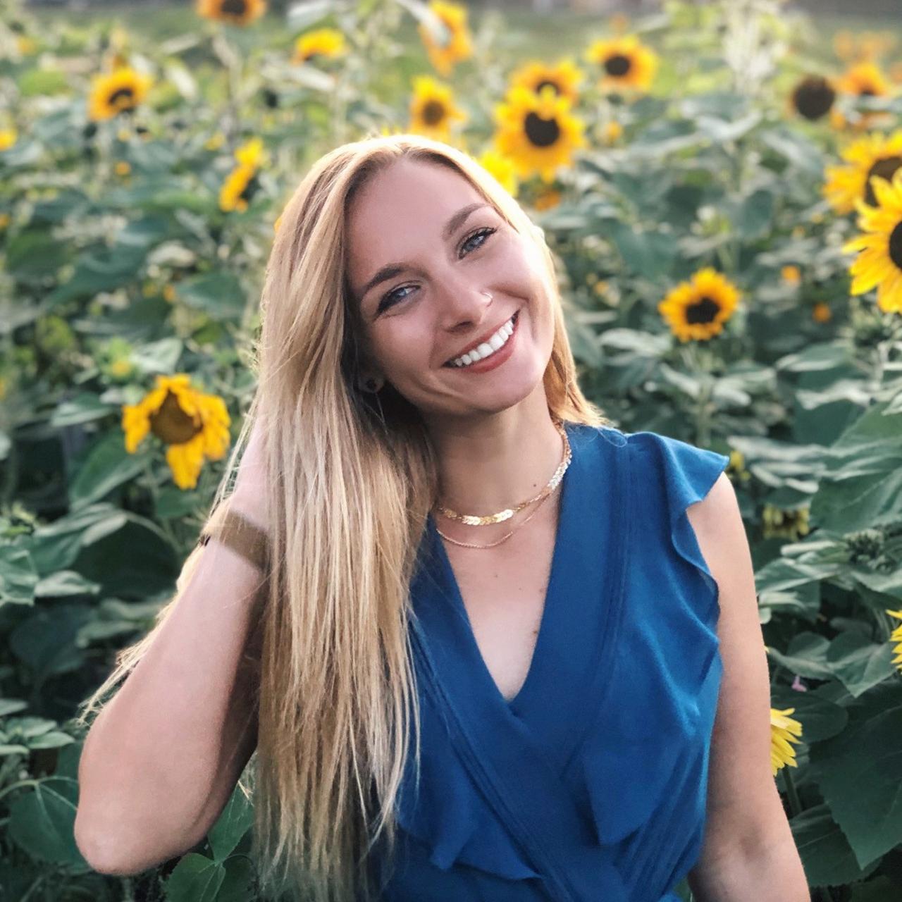 rochelle headshot.jpg