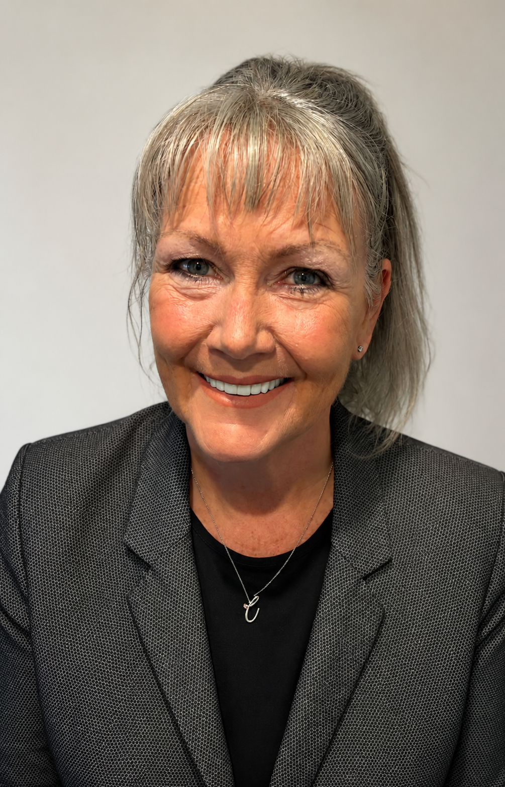 Professional celebrant Claire Evans-Bell