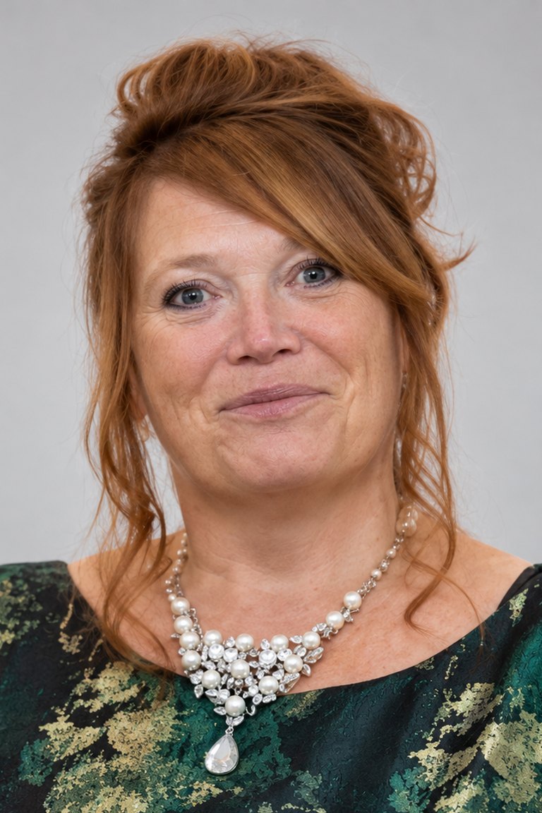 Professional celebrant Debbie Duggan
