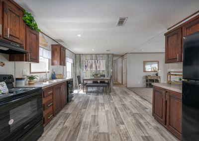 kitchen 2.jpg