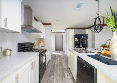 kitchen 2.jpg