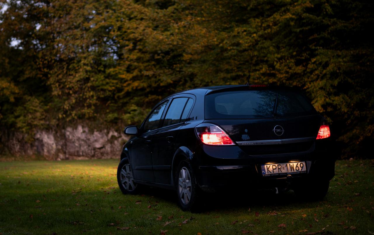 Opel, Astra, Car, Hatchback, Compact, Vehicle, Automobile, Sedan, Model, German, Family, Compact Car, Reliable, Stylish, Practical, Comfortable, Efficient, Affordable, Dynamic, Modern, Sleek, Technology, Performance, Engine, Design, Features, Spacious, Versatile, Fuel-efficient, Safety, Driver-centric, Responsive, Handling, Urban, Suburban, Highway, City, Travel, Roadtrip, Adventure, Lifestyle, Quality, Innovation, Connectivity, Fun, Sporty, Elegant, Practicality, Durability, Opel Astra
