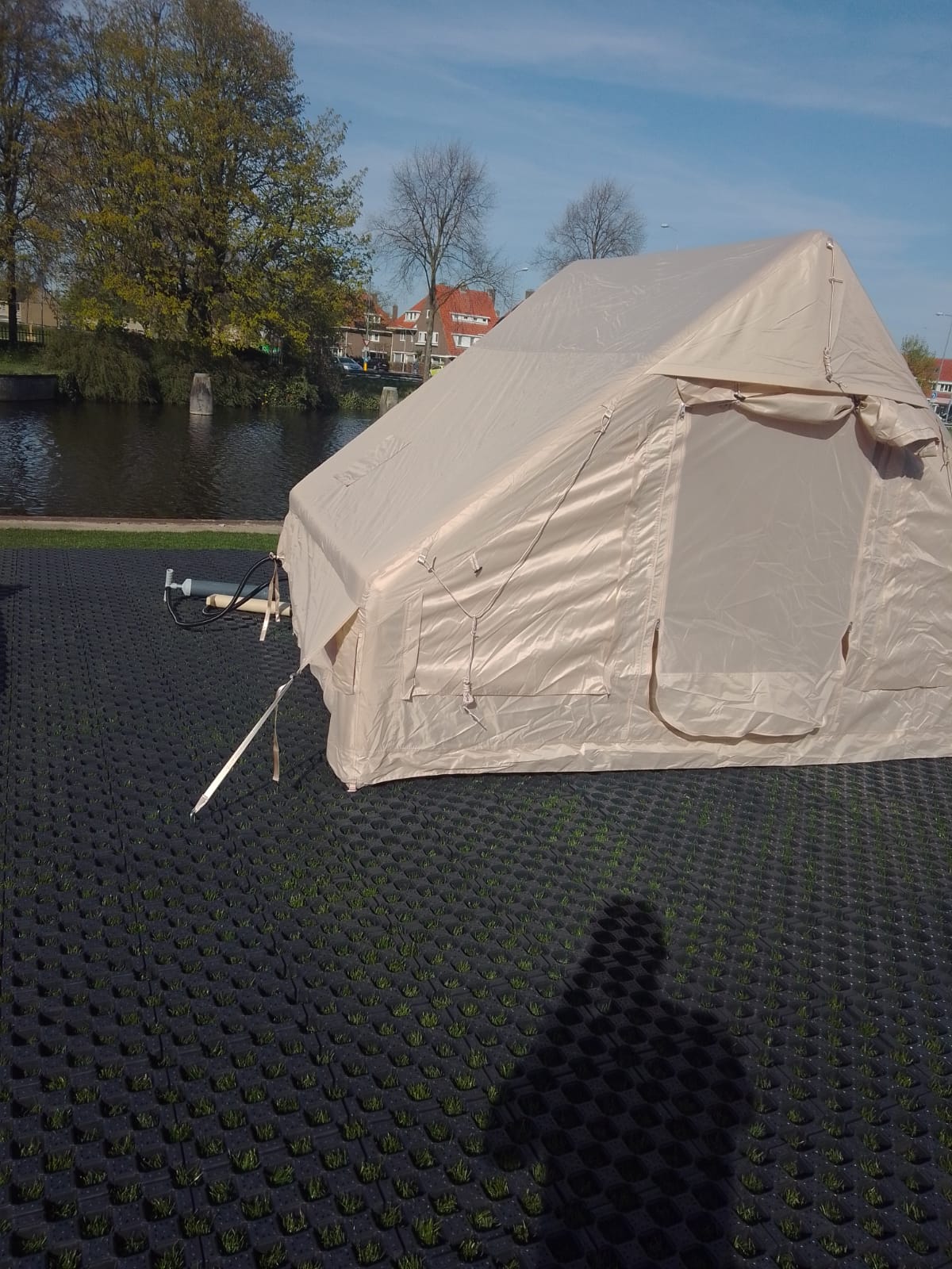 Mobile Air Home - bed detail 2025