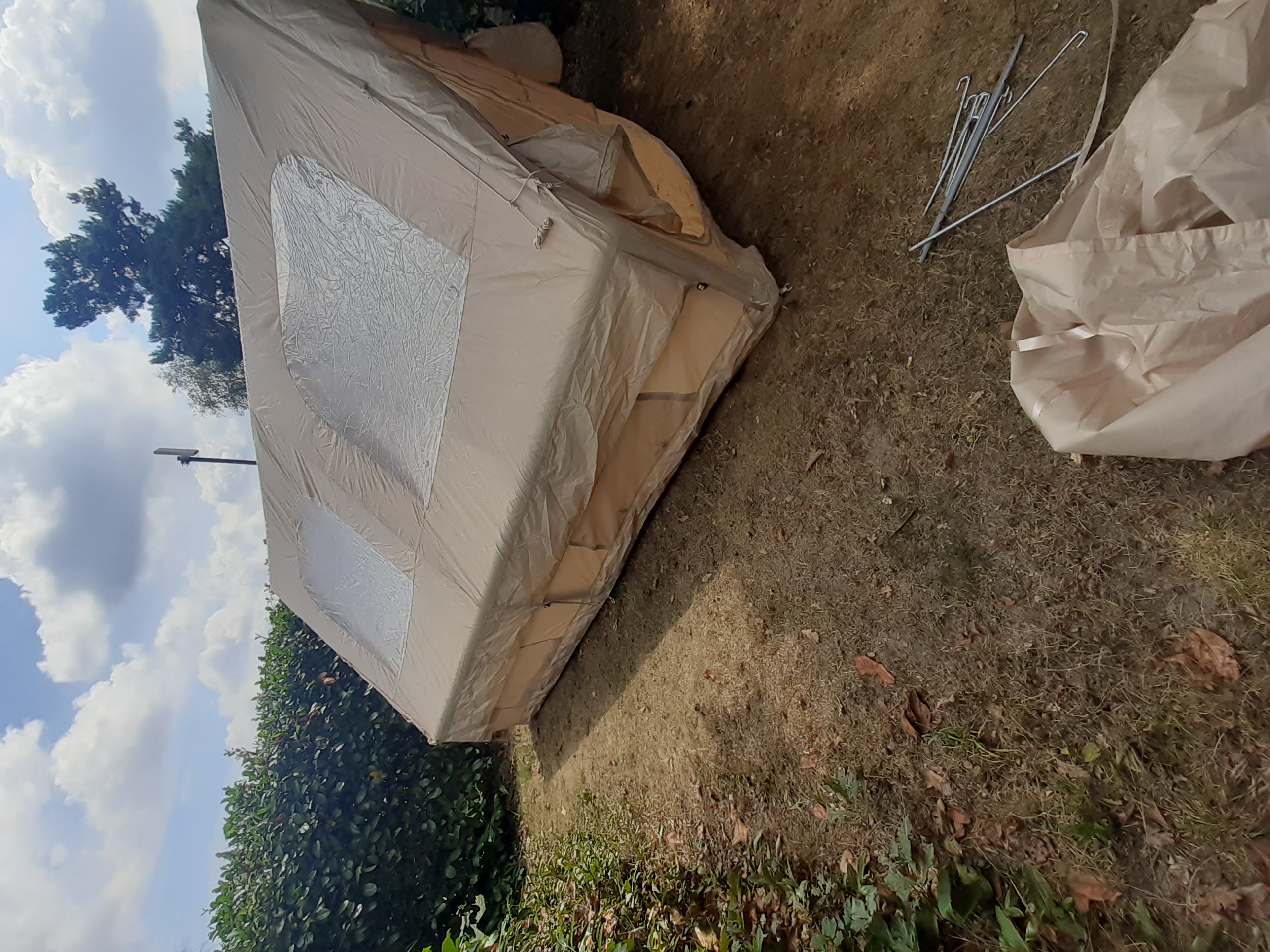 Loperstent Nijmeegse 4daagse - volledige glamping tent setup