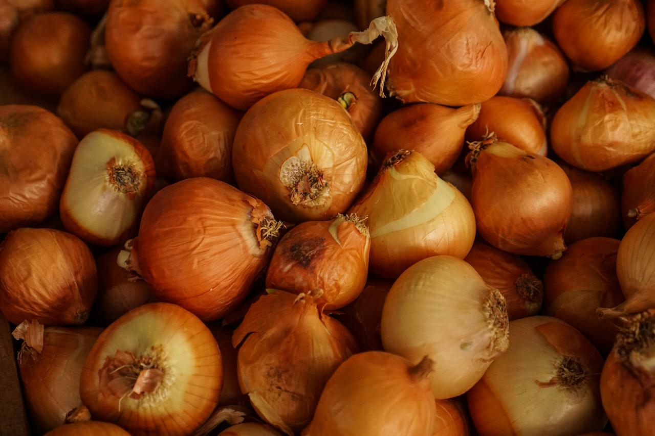 Visited a friend in Turkey who took me to a traditional Turkish farmers’ market where I took a bunch of closeups of nuts, vegetables etc. Very colorful scene. And pics that can be very useful I presume.