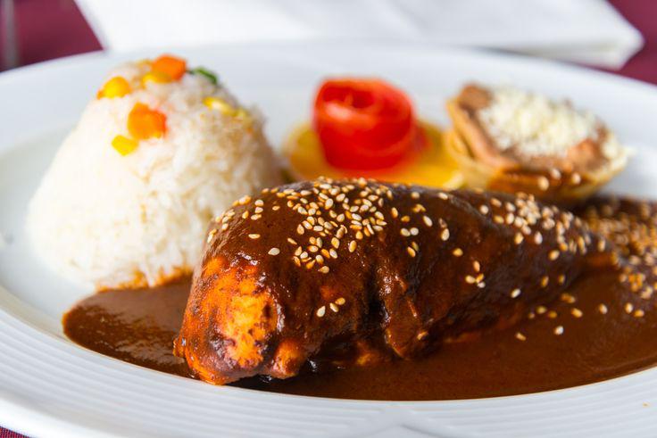 pollo en mole1.jpg