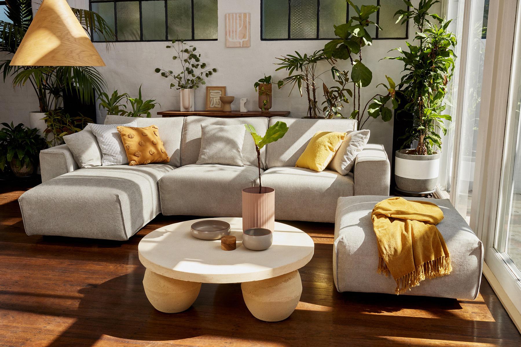 copy of t00165_au_modern sofa and chaise3 seater + chaise leftau_3 seater + chaise left_hawky_7527.jpg