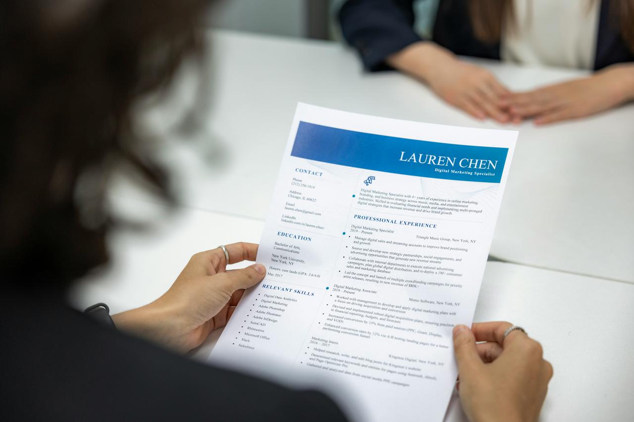 resume-genius-9si2novcvh8-unsplash.jpg