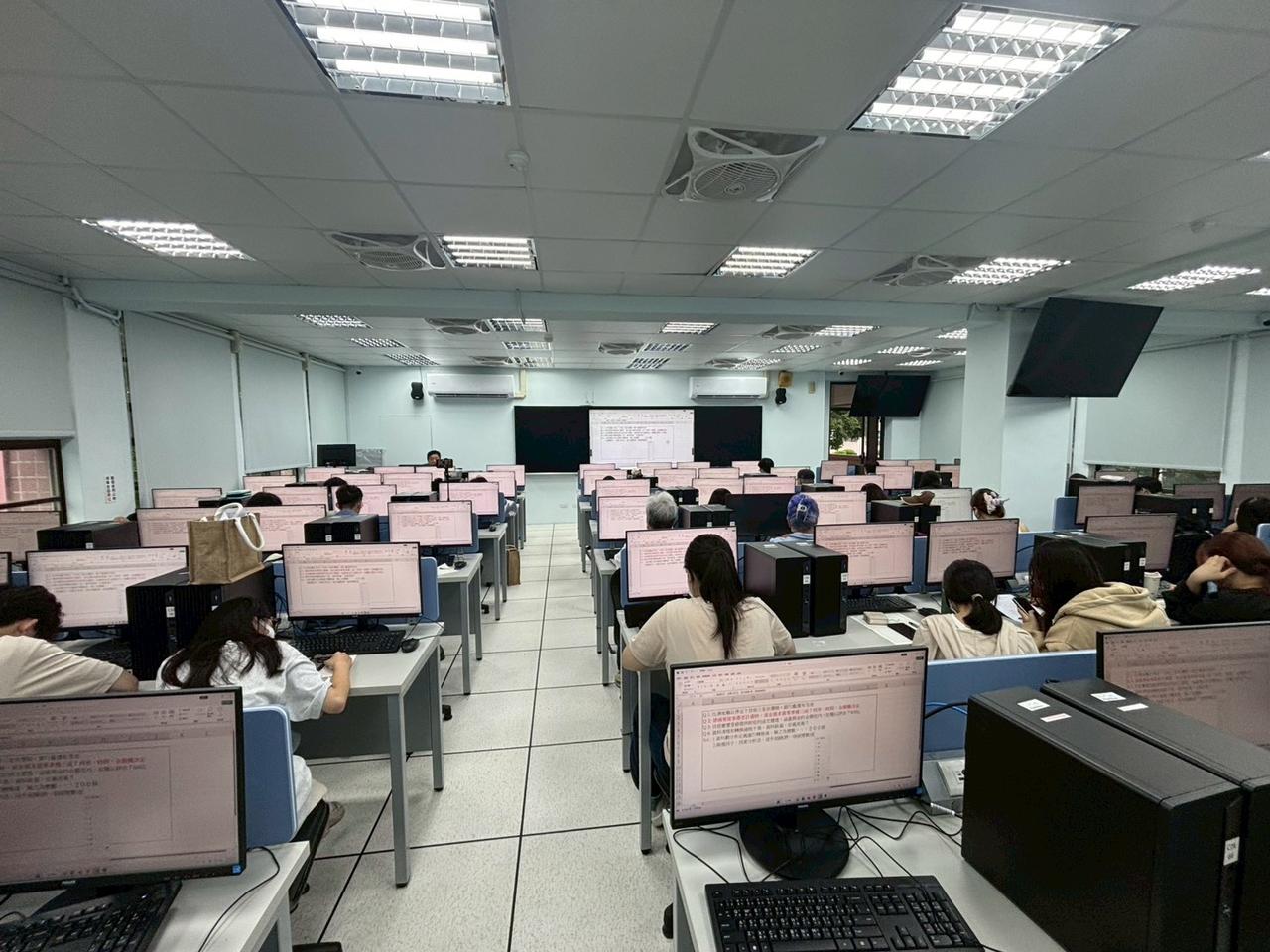 line_album_20251112_251114_6.jpg 的副本.jpg