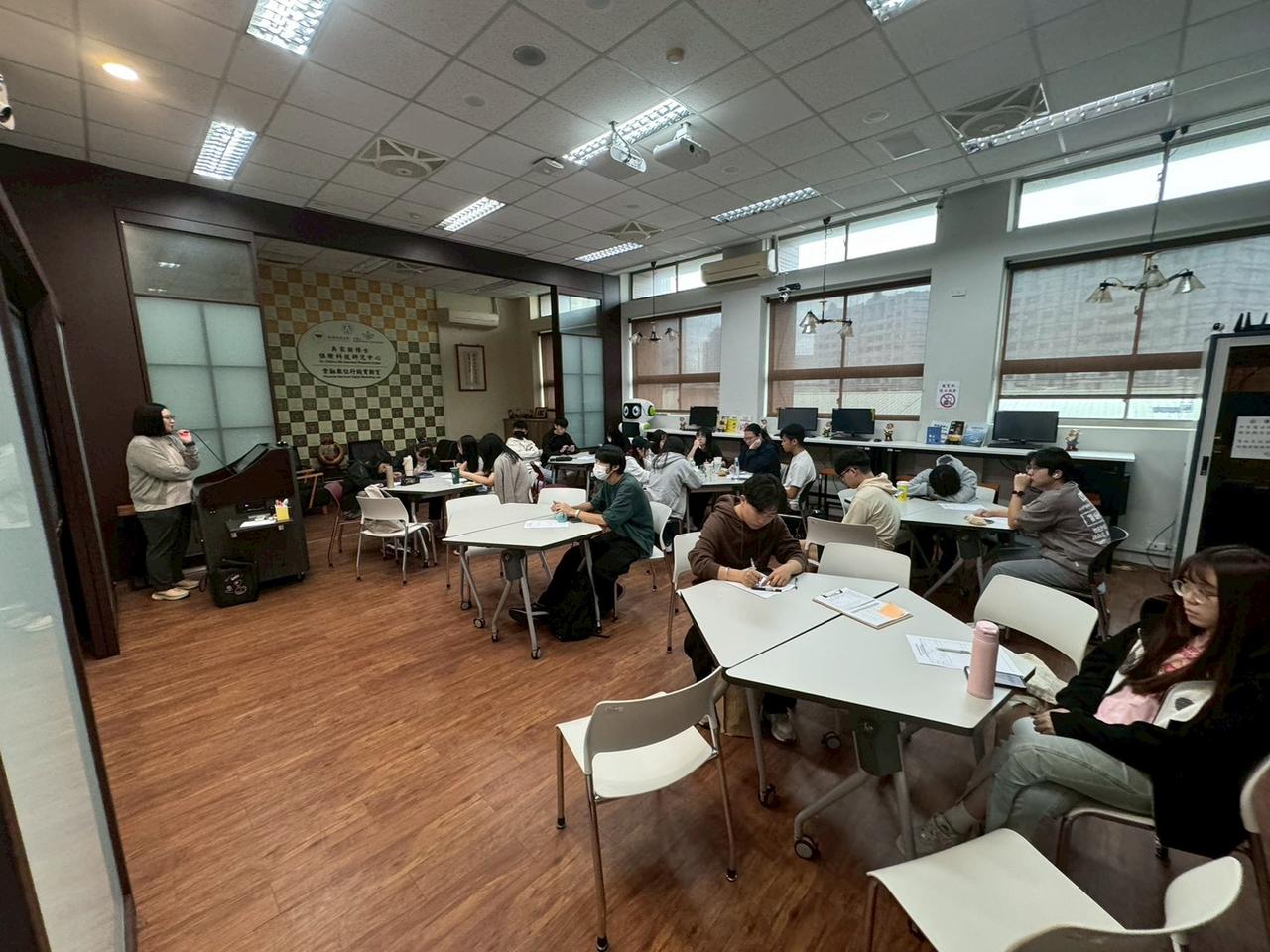 line_album_1029育慈_251029_1.jpg 的副本.jpg