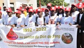 le 12 novembre 2022, l’ANDOBES a célébré ses 30 ans d’existence, marquant trois décennies de dévouement à la cause du don de sang. À cette occasion, la ministre de la Santé a annoncé la construction prochaine d’un centre régional de transfusion sanguine à Louga.