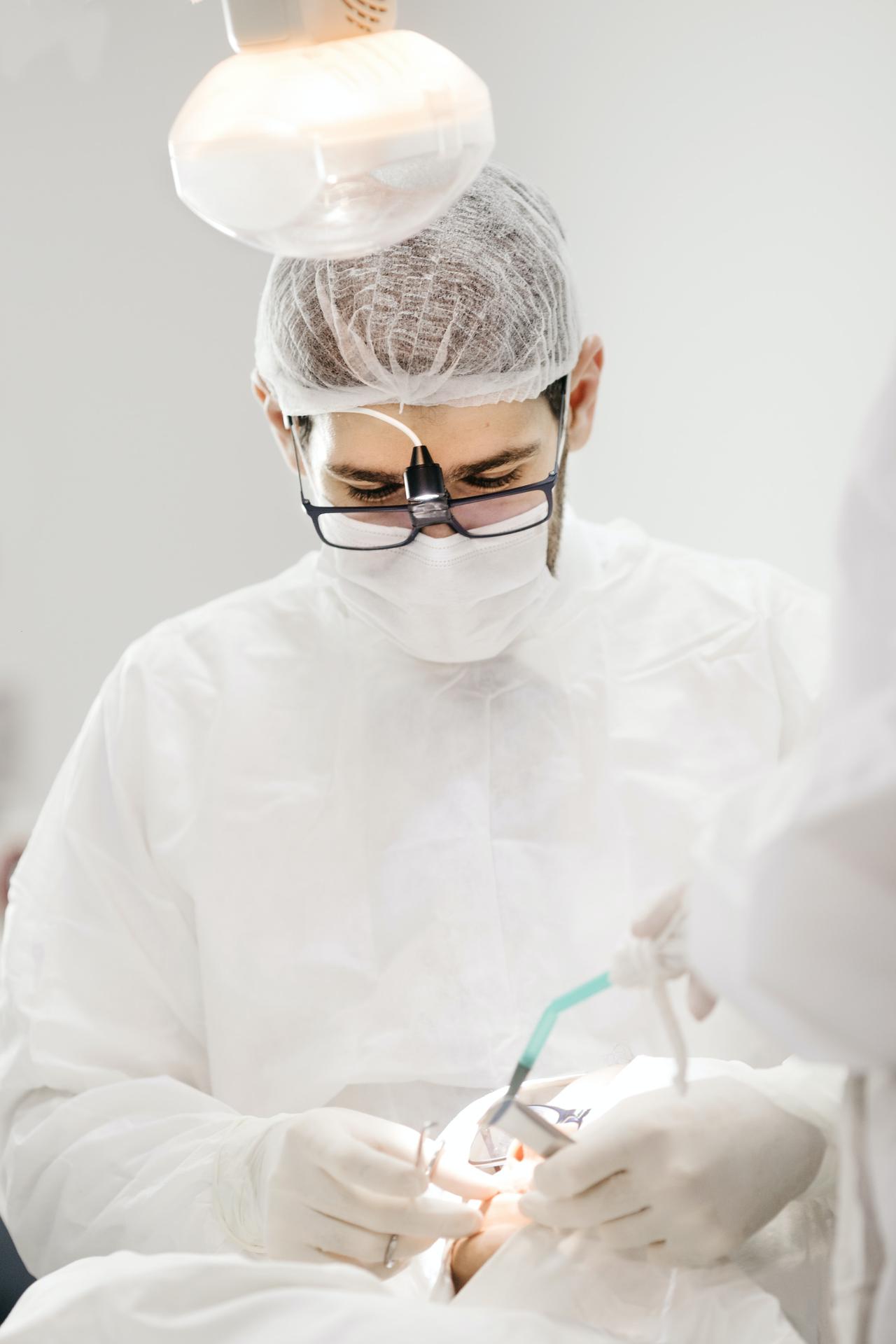What You Should Know About Dental Hygiene Online Courses in Canada