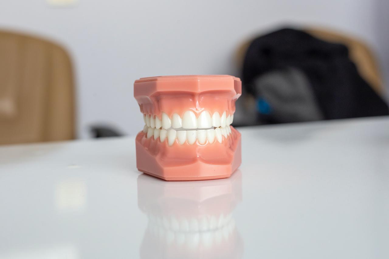 dental hygienists Canada laser training