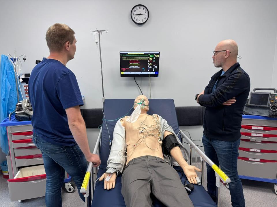 Clinical operational workflow observation and assessment during in-situ diagnostic simulation