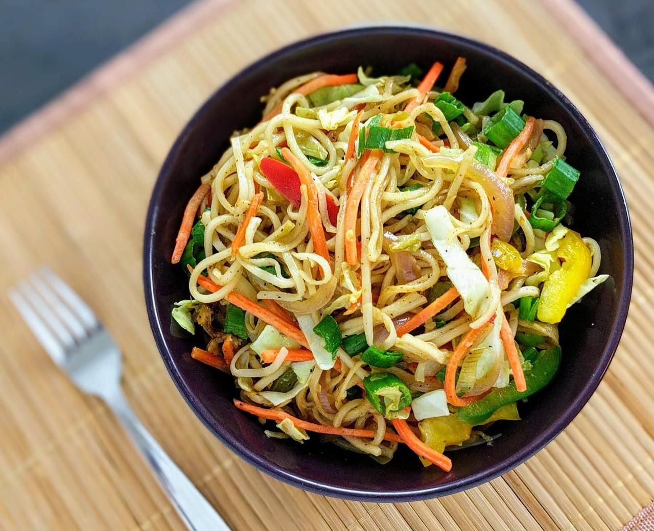 veg-hakka-noodles-recipe-with-step-by-step-instructions.jpg