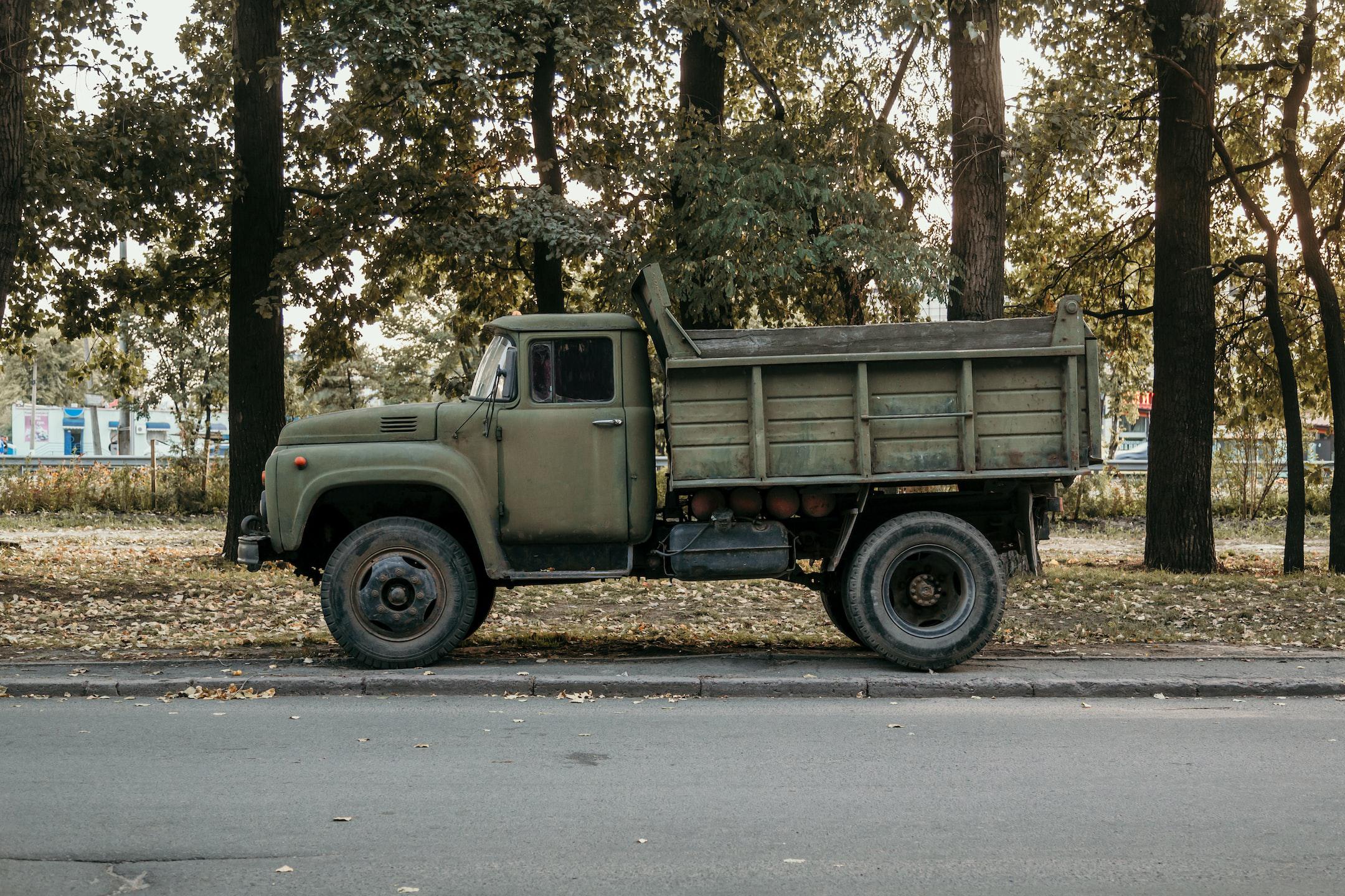 UKRAINE. Kiev. 2019. ZIL-130. ЗИЛ-130 (ЗИЛ-431410) — советский грузовой автомобиль разработки и производства автомобильного завода имени Лихачёва в Москве. Один из самых массовых автомобилей в истории советского автопрома(было выпущено около 3,4 млн штук).