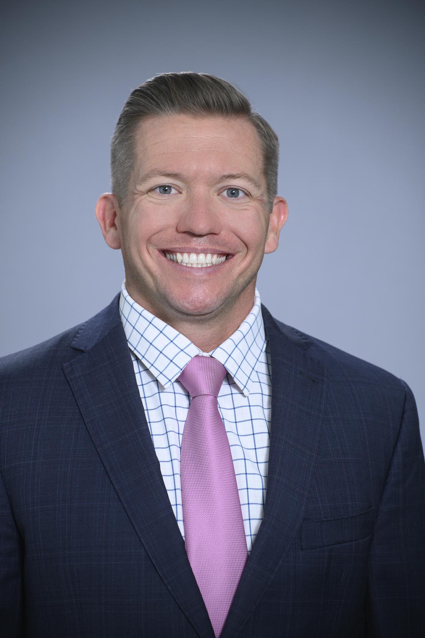 voss headshot (1).jpg