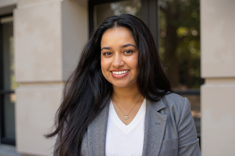 anisha_headshot_final 1.png