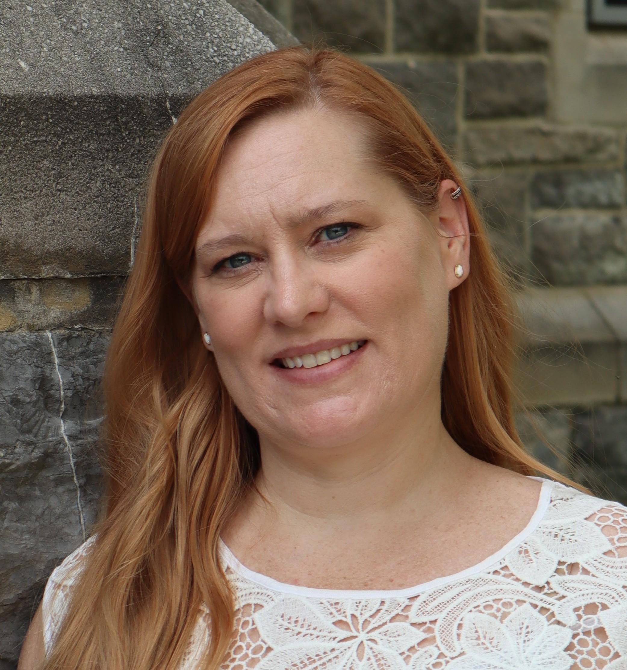 dani headshot cropped.jpg