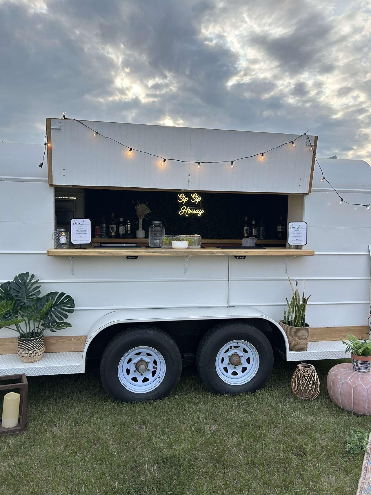beer cart.jpg