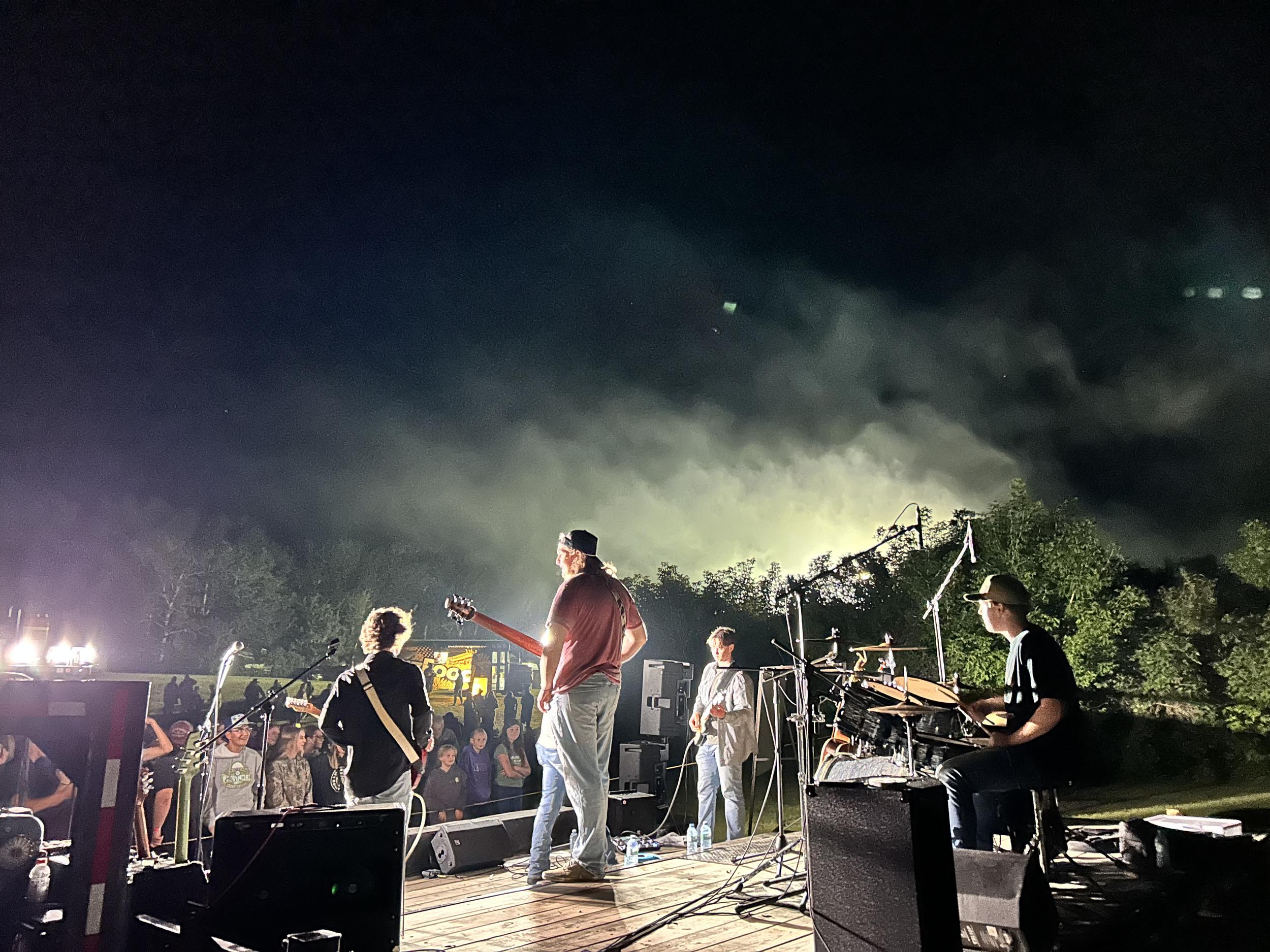 band2.jpg