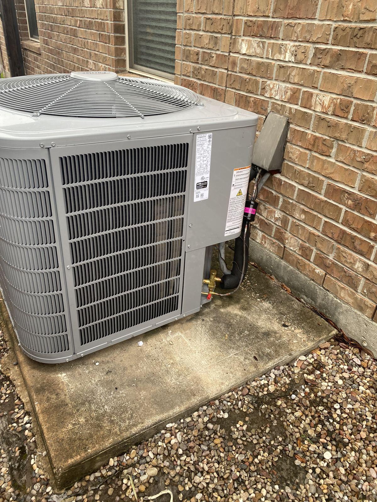 New Carrier Performance Series variable-speed condenser installed in Spring TX