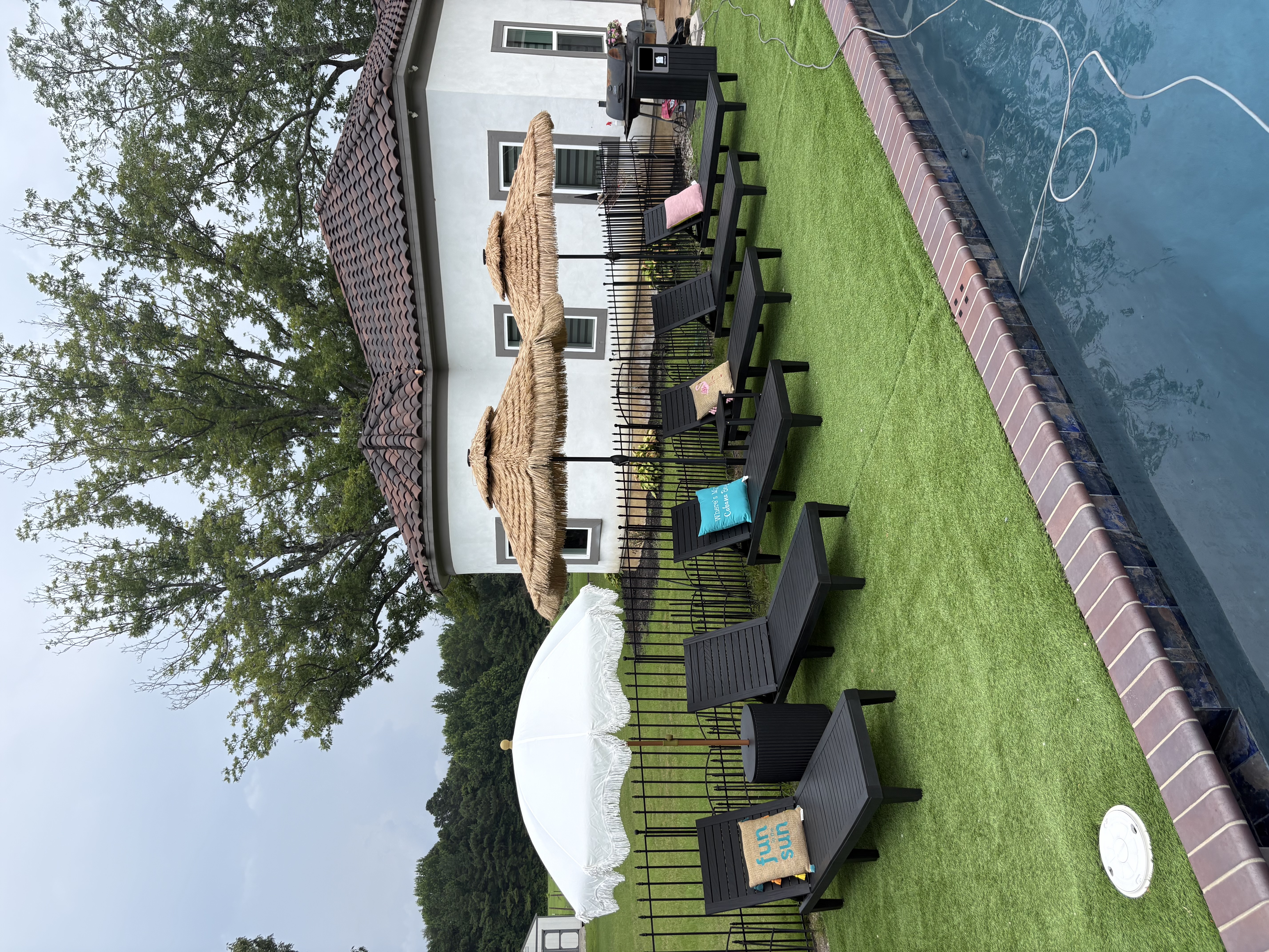 Pool accessories and amenities