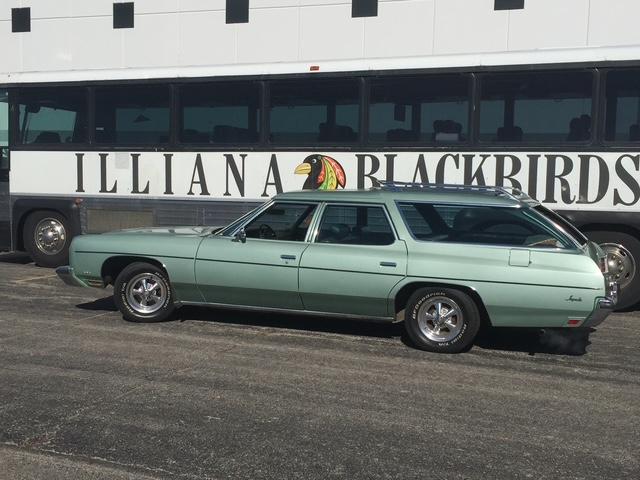 1973 Chevrolet Impala Station Wagon - view 2