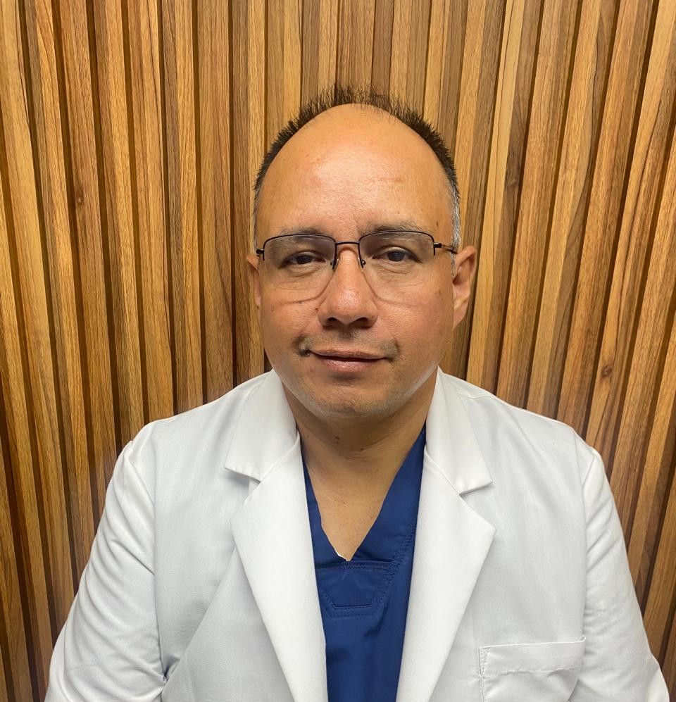 Dr. Miguel Humberto Acosta García
