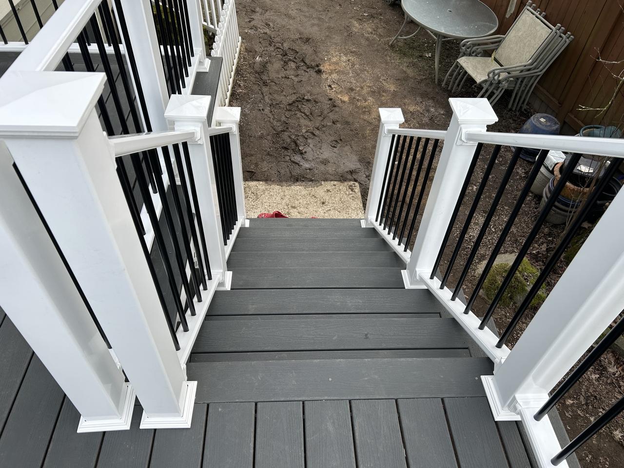 decks&outdoors00099.jpg