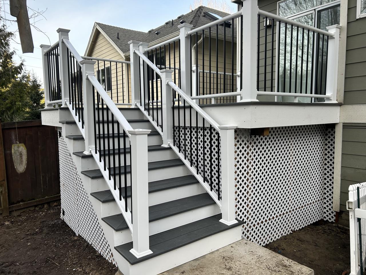 decks&outdoors00100.jpg