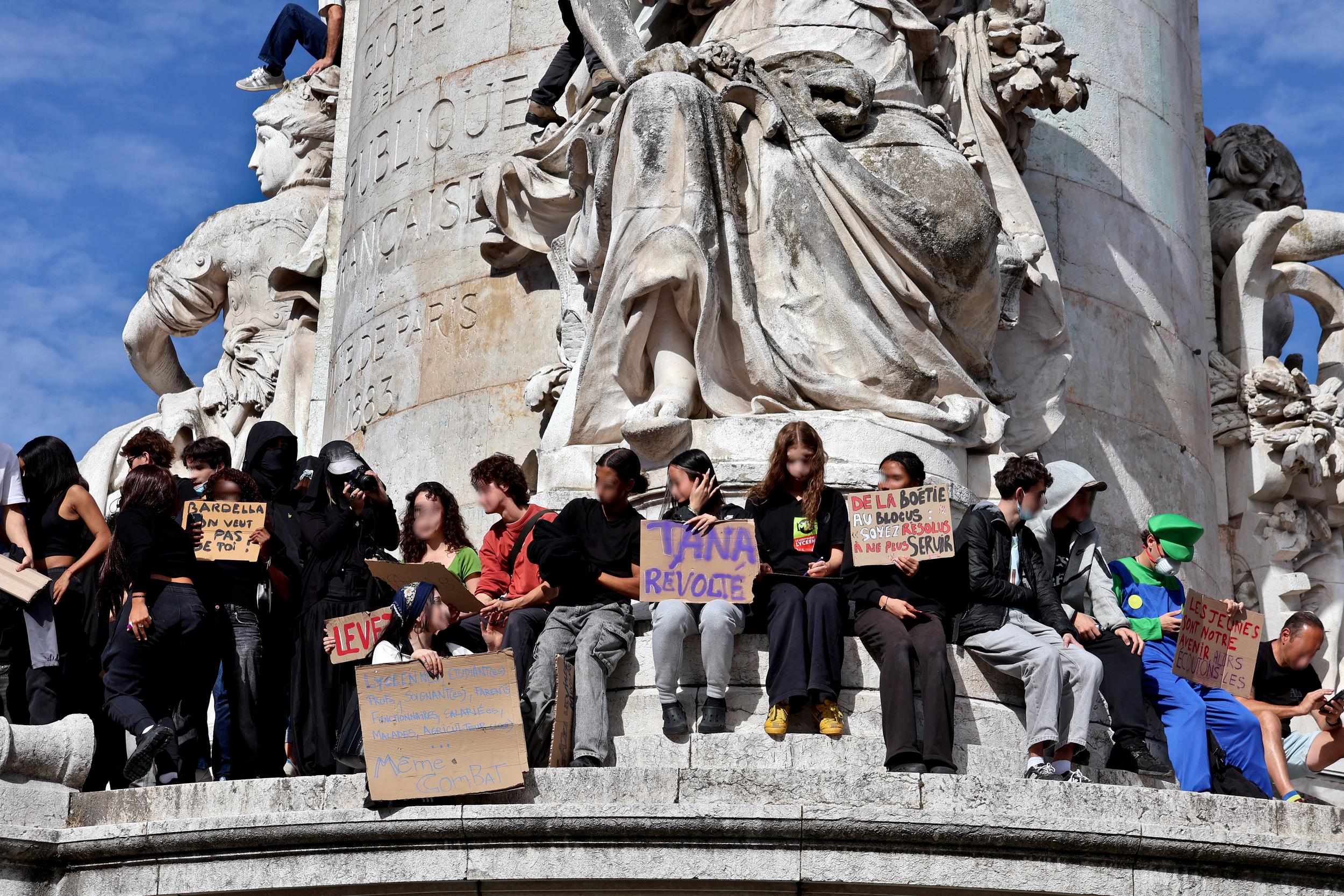manifestation_lycéenne_du_6_octobre_2026_à_paris_15.jpg