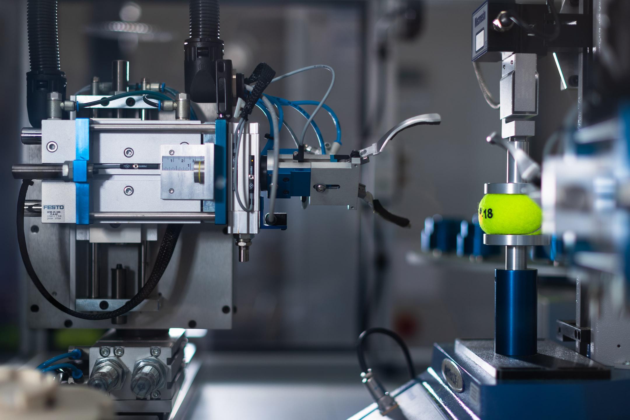 Testing tennis balls