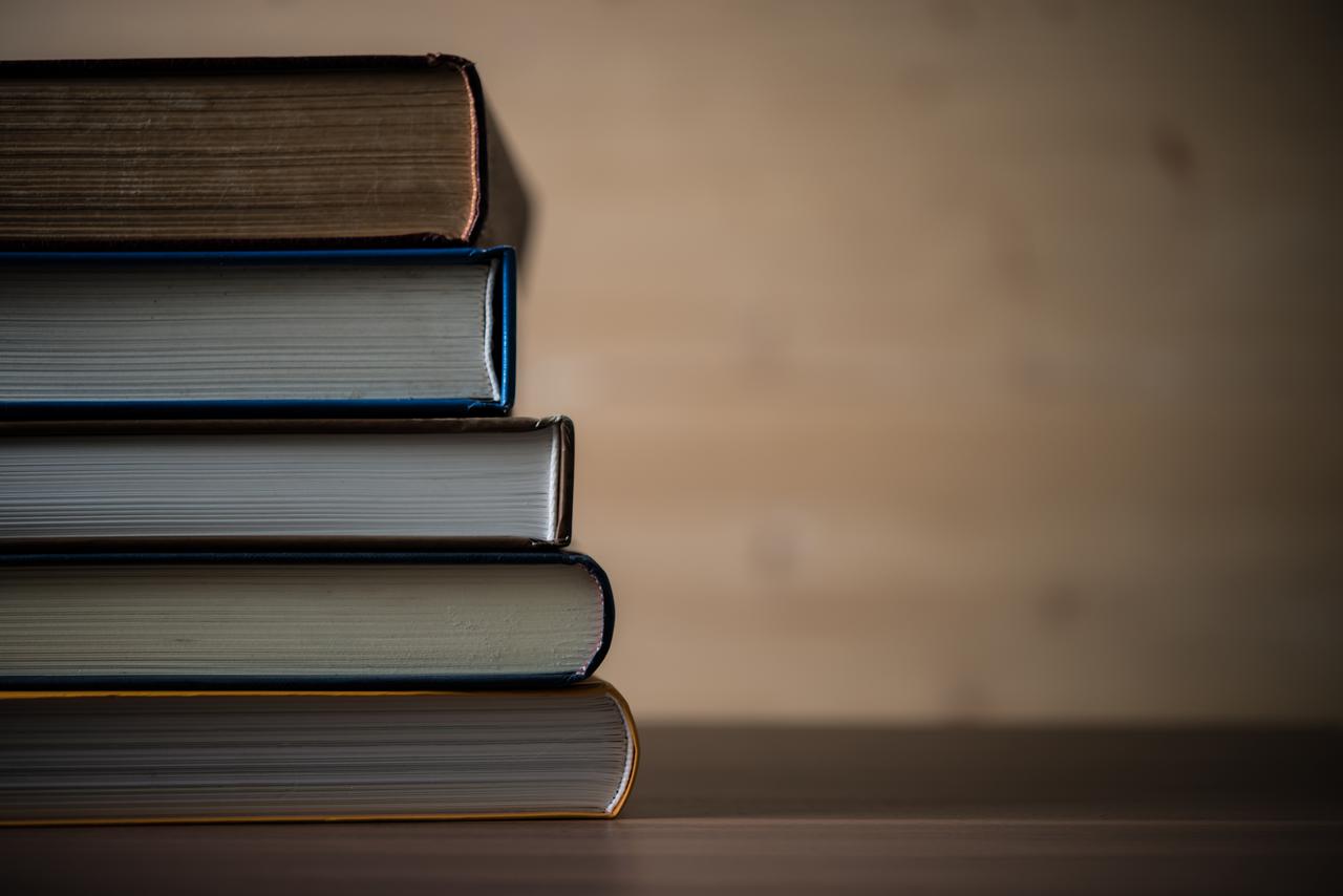 education-college-read-information-table.jpg