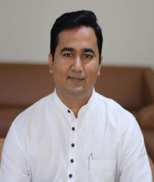 pratik pic 2.png