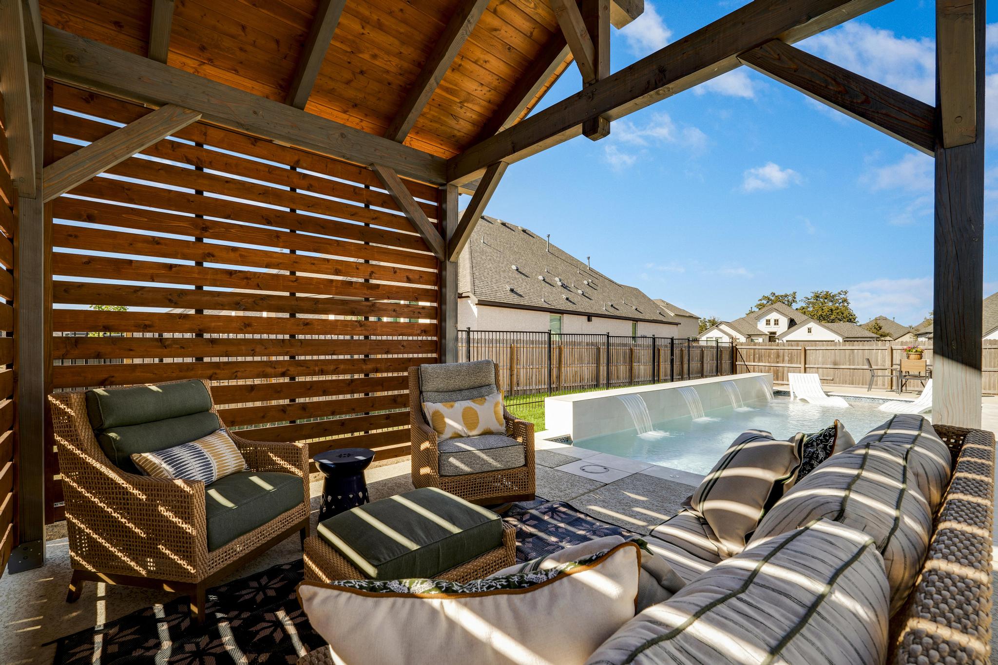 1412 Gifford Park Bulverde - Resort-style pool with fountains