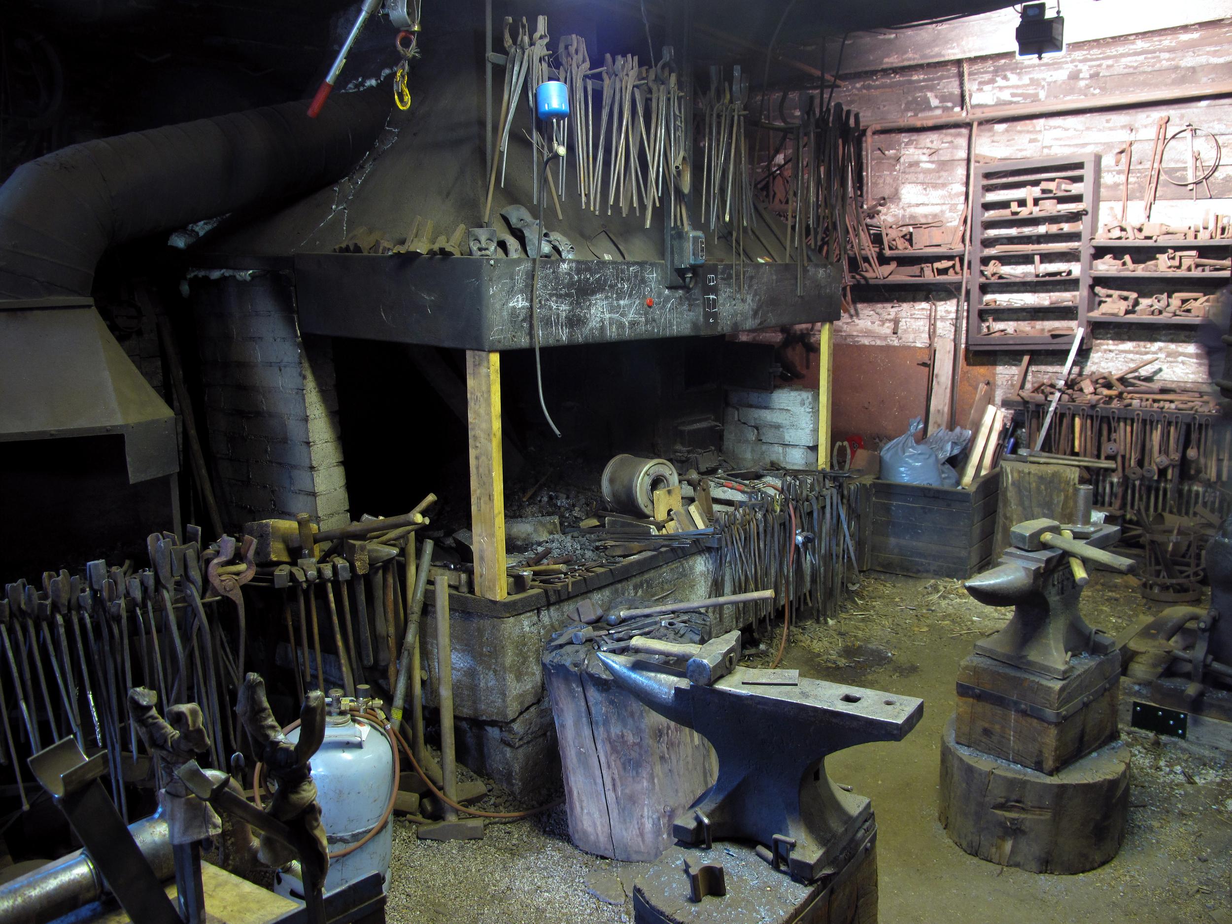 0_typical_smithy_in_finland (1).jpg