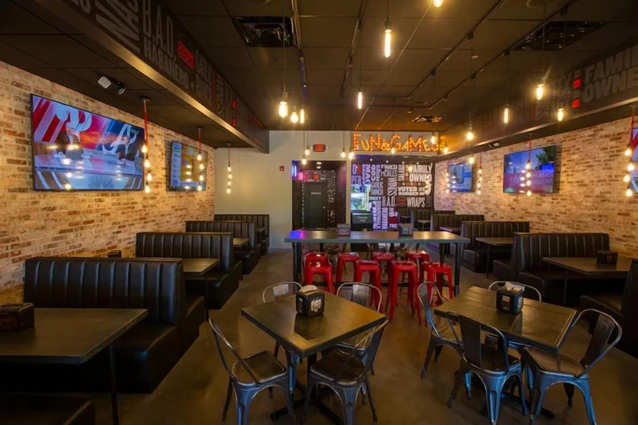 burger25_interior.jpg