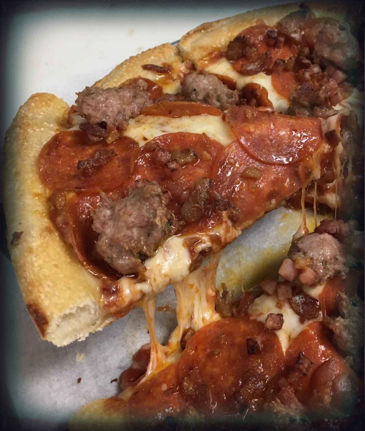 win a free pizza at fosters tavern of hinkley