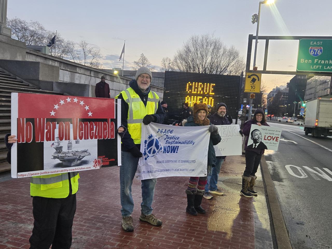 no war venezuela pjsn lightening bolt action.jpg