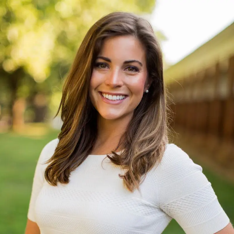 sarah-robinson-unw23-jpg.webp
