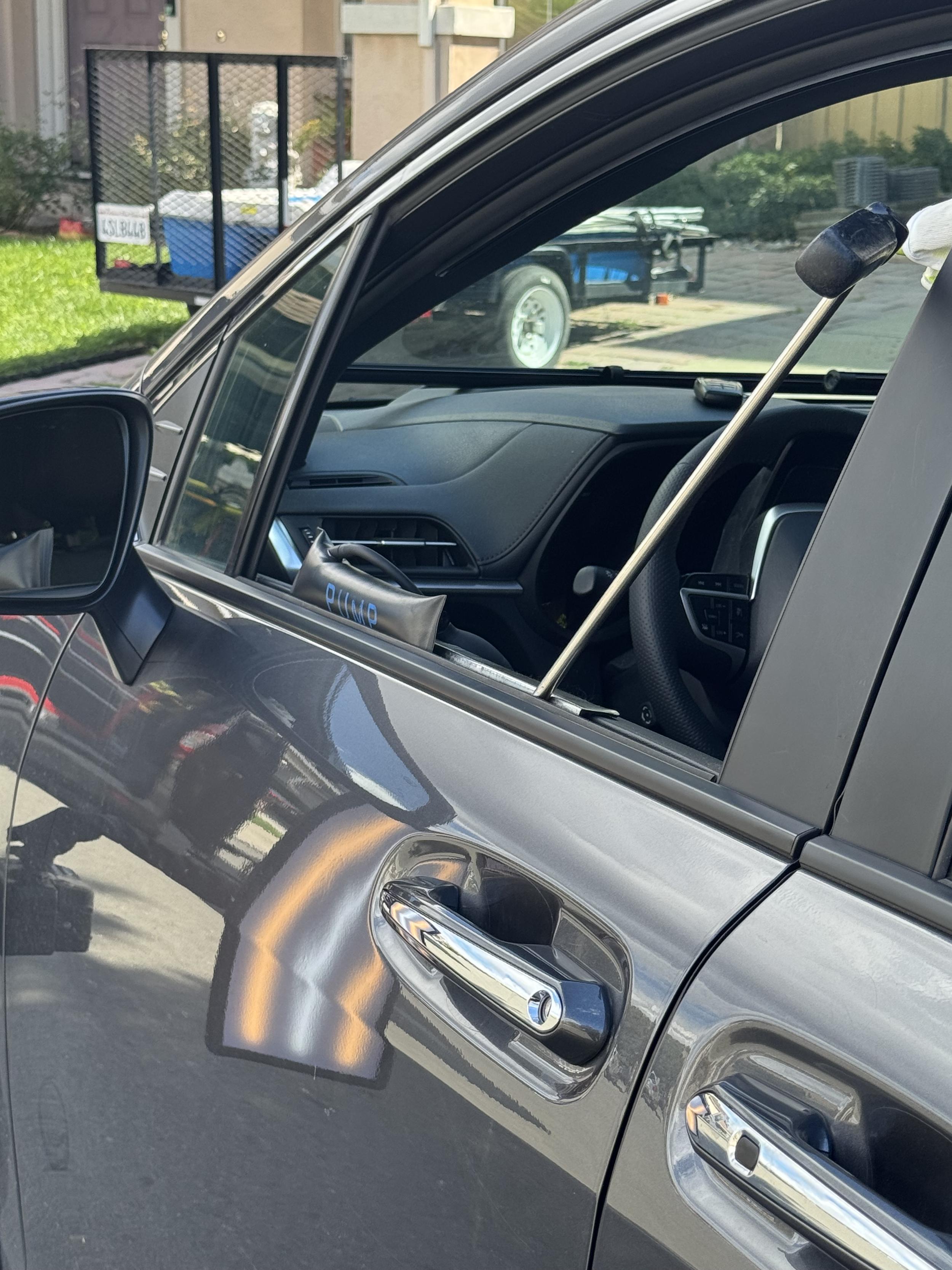<strong>“Mobile paintless dent repair (PDR) using professional tools and reflector board to for dent removal and door ding repair Precision dent removal service in Livermore, Pleasanton, Dublin, and San Ramon.”</strong>