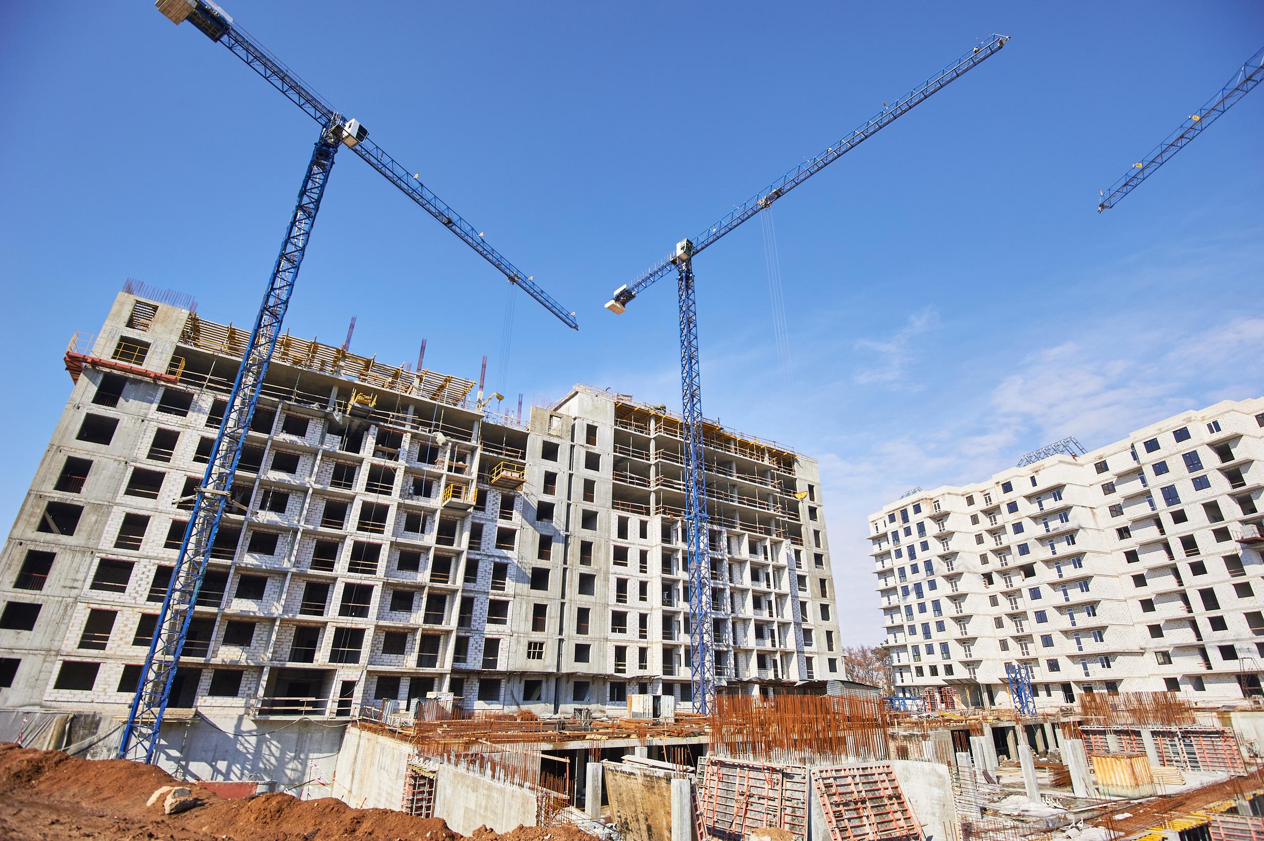 construction-site-with-cranes-on-sky-background-2025-03-17-20-02-02-utc.jpg