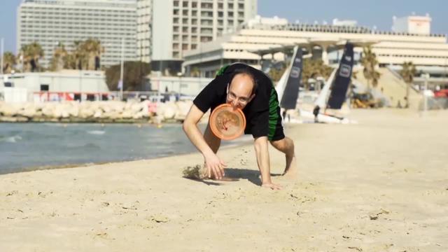 catapultsgi frisbee commercial 3_moment.jpg