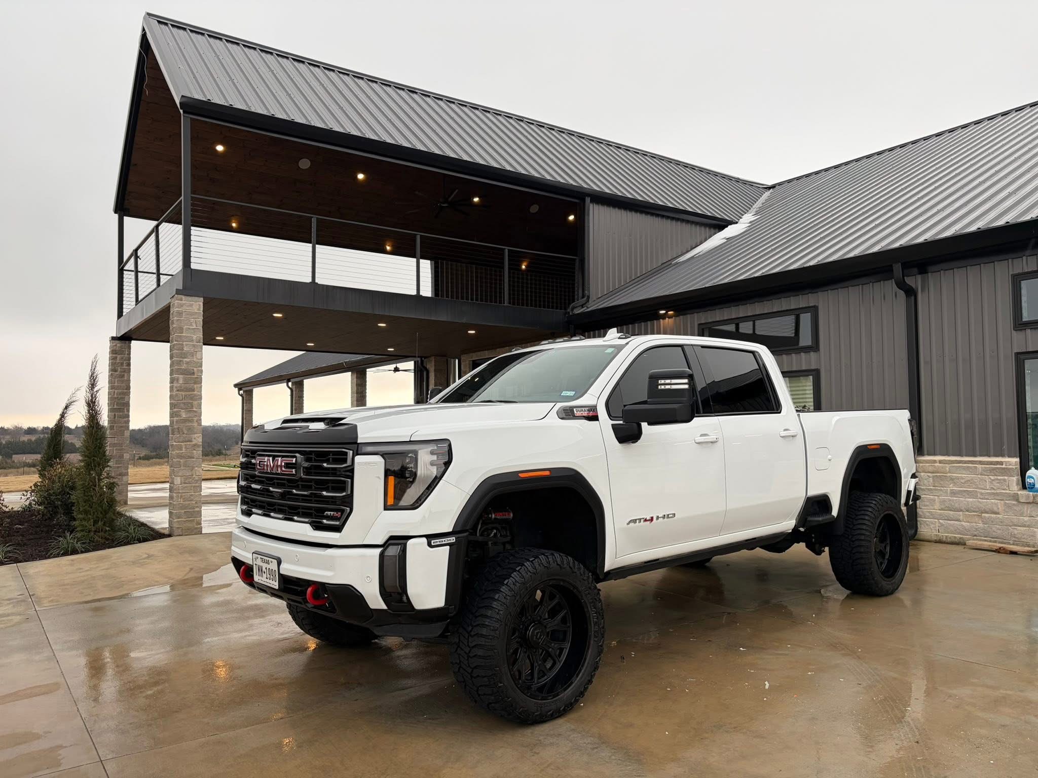 Shiny tire with professional shine