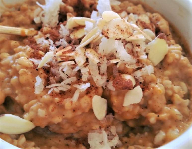 pumpkin-pie-oatmeal.jpg