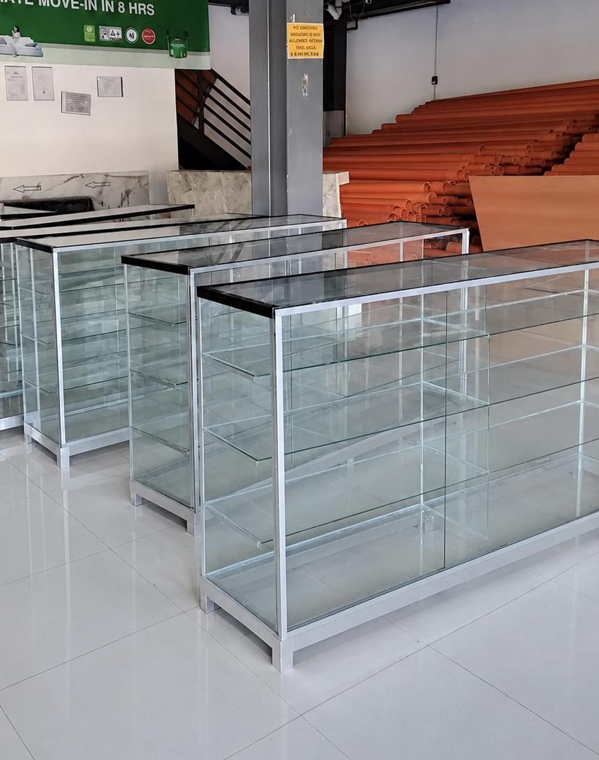 Glass Displays & Showcases