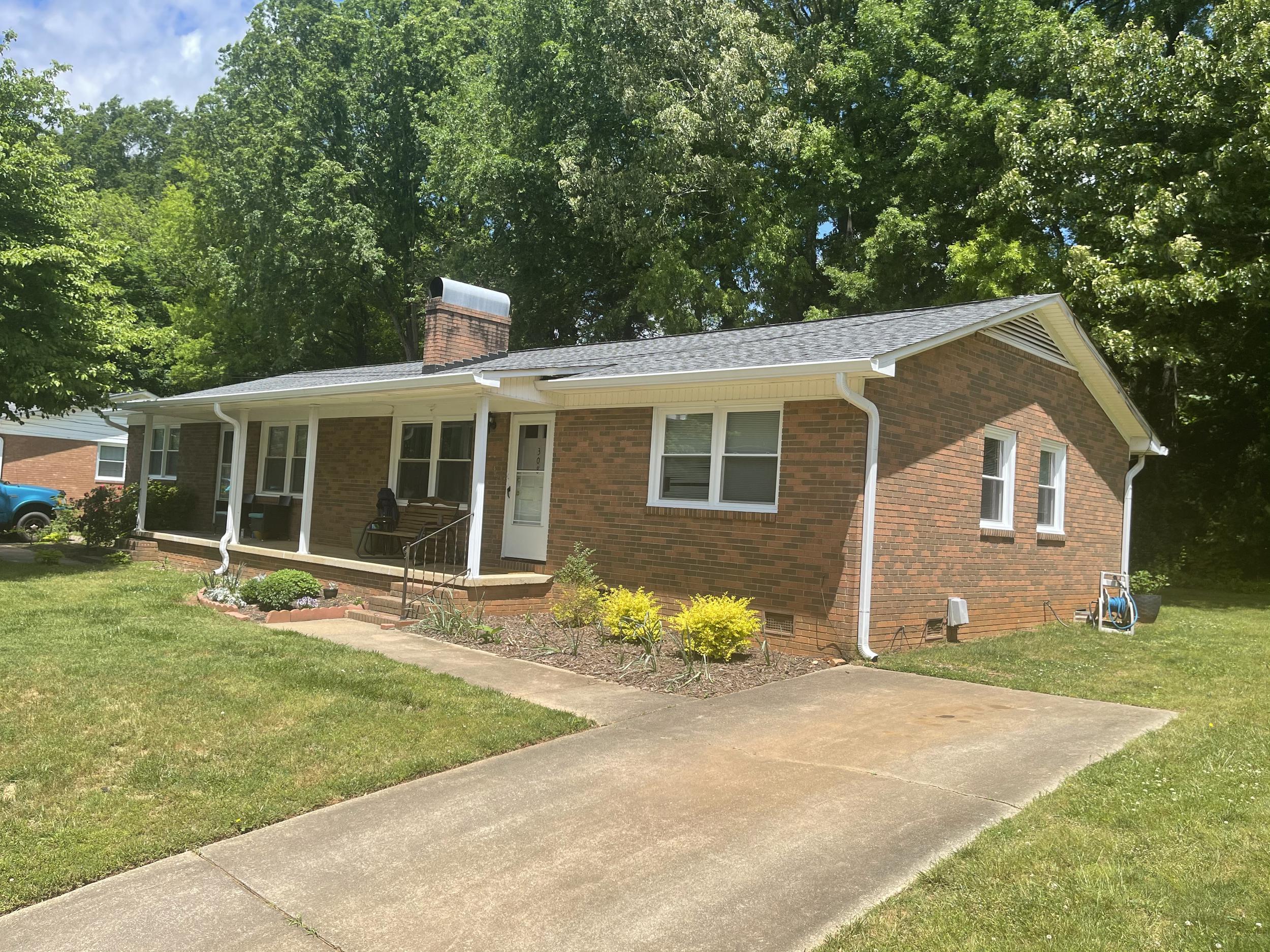 Holland Circle, Statesville, NC