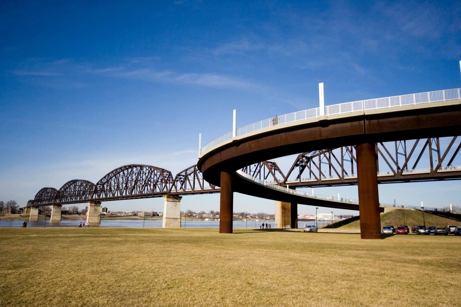 big_four_bridge.jpg